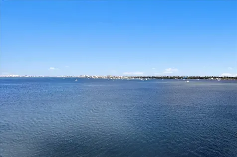 4717 Dolphin Cay Lane S St Petersburg FL 33711