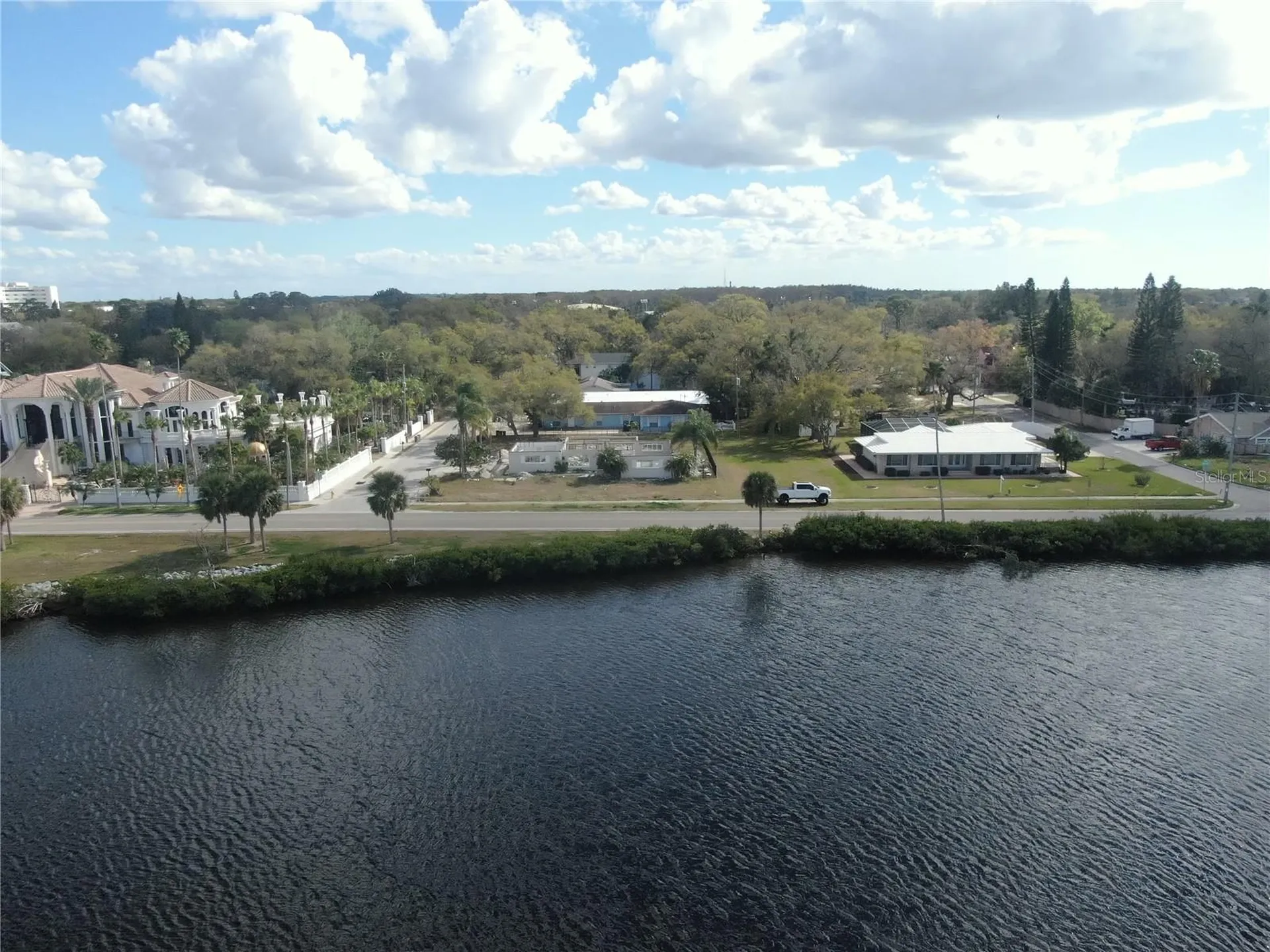 803 Whitcomb Boulevard Tarpon Springs FL 34689