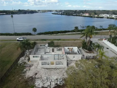 803 Whitcomb Boulevard Tarpon Springs FL 34689