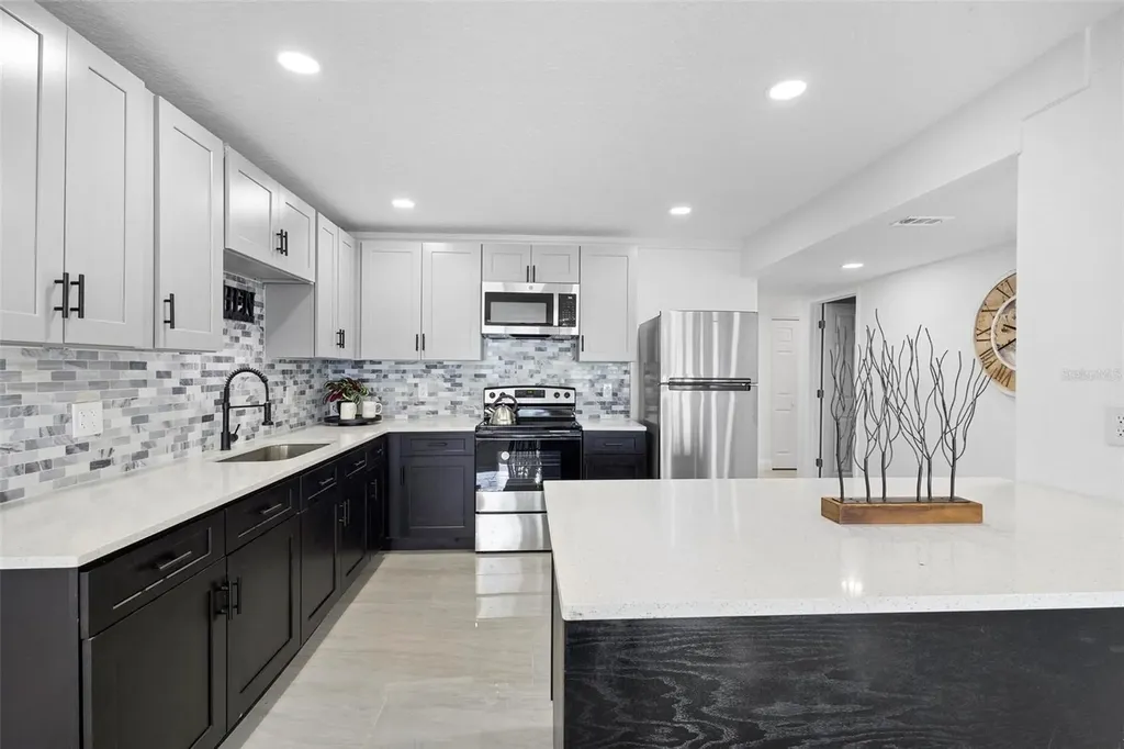 1824 Lake Street Oviedo FL 32765