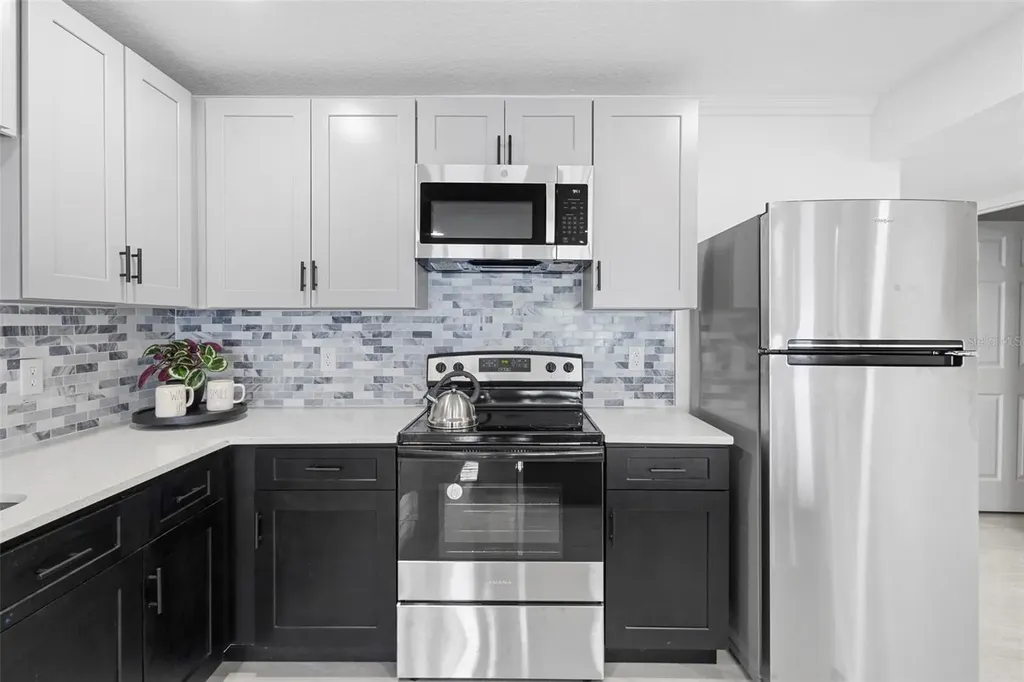 1824 Lake Street Oviedo FL 32765