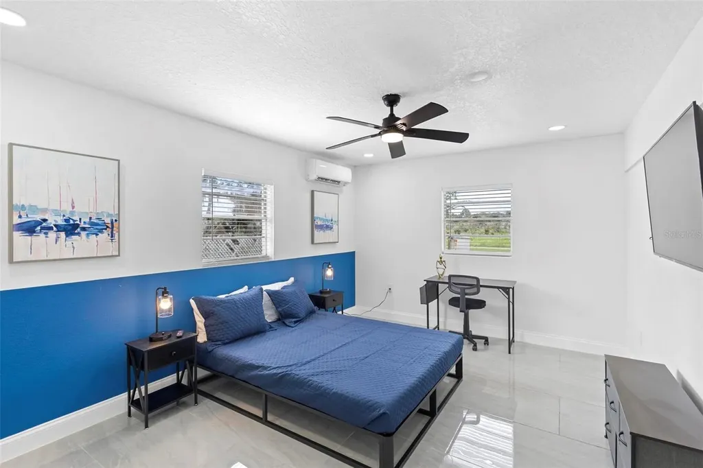 1824 Lake Street Oviedo FL 32765