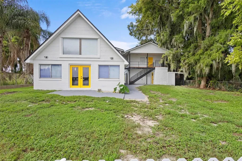 1824 Lake Street Oviedo FL 32765