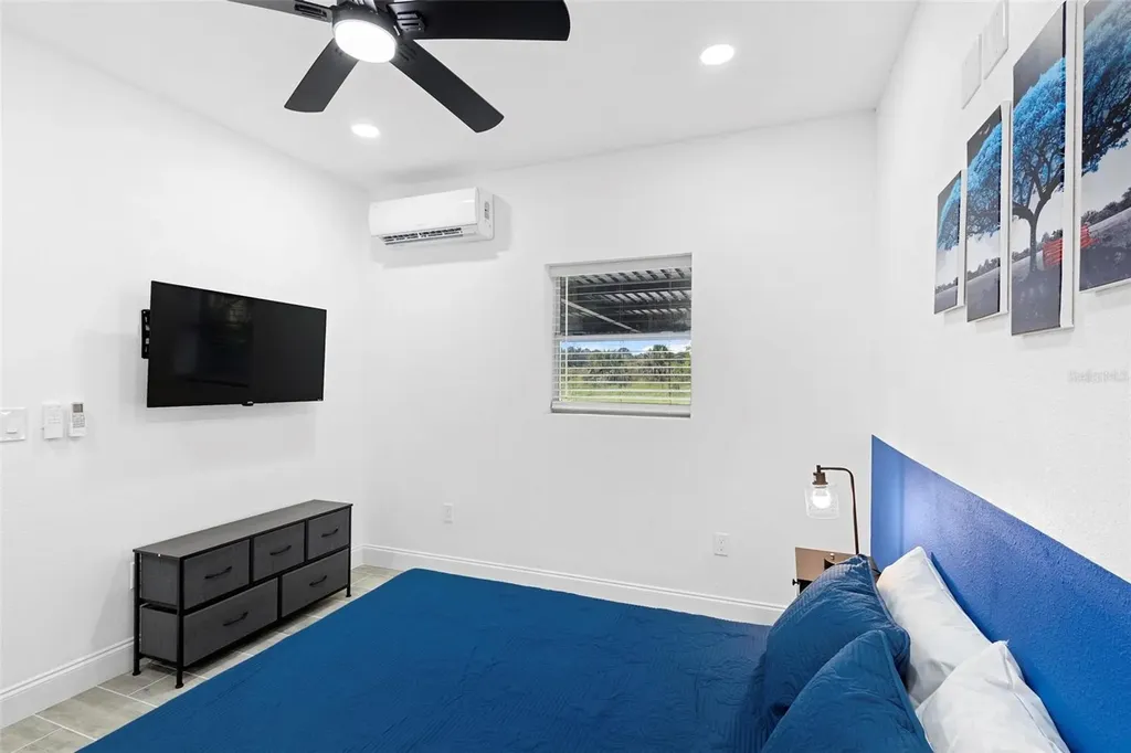1824 Lake Street Oviedo FL 32765
