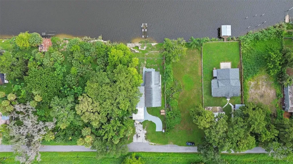 1824 Lake Street Oviedo FL 32765