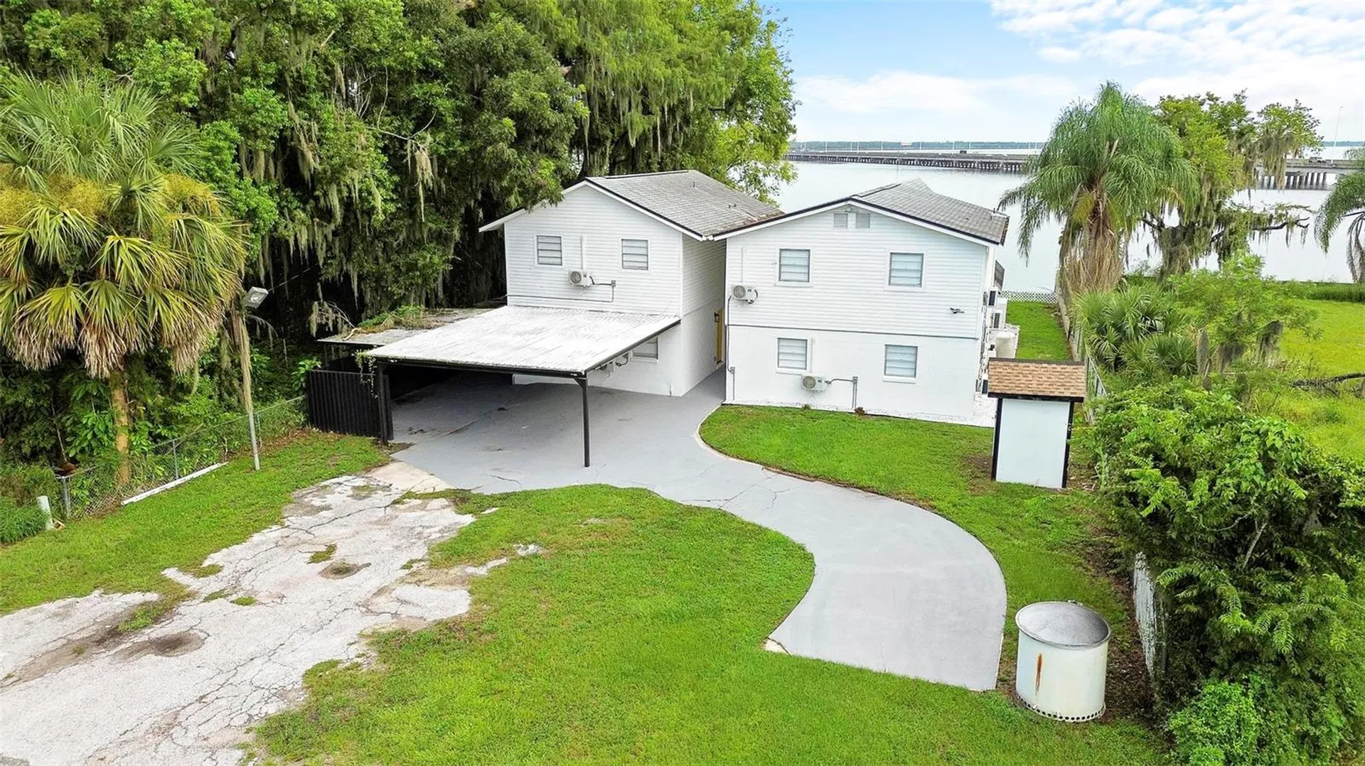 1824 Lake Street Oviedo FL 32765