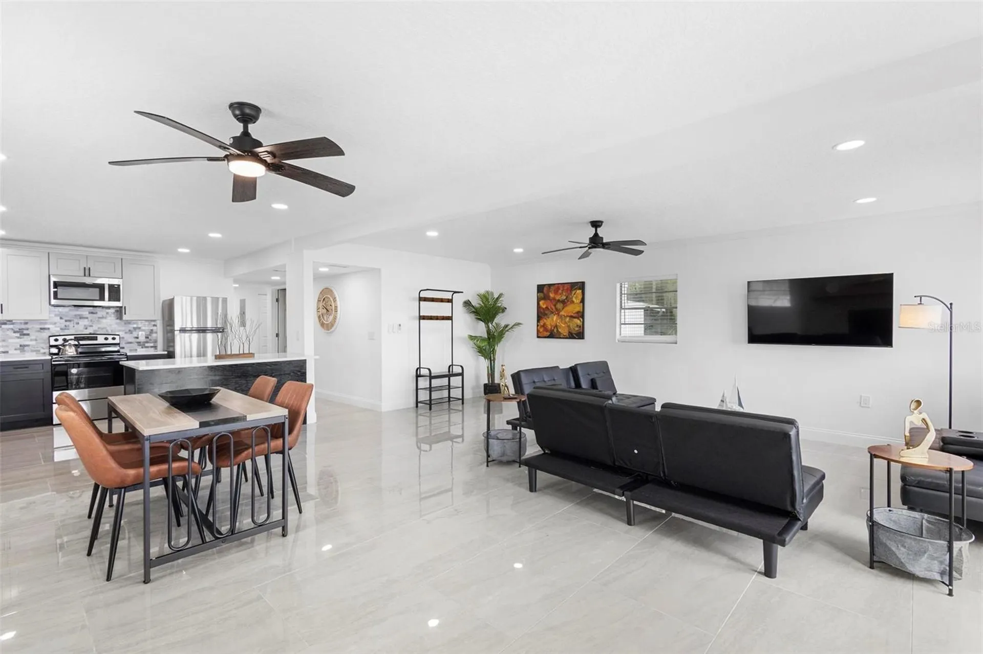 1824 Lake Street Oviedo FL 32765