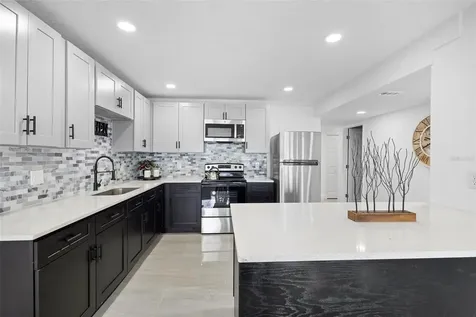 1824 Lake Street Oviedo FL 32765