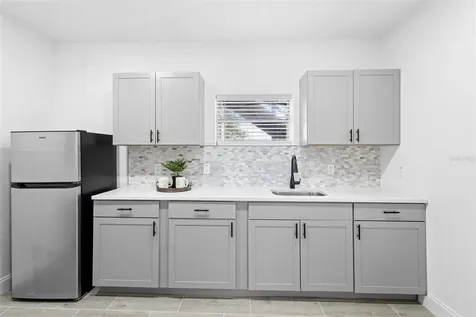 1824 Lake Street Oviedo FL 32765