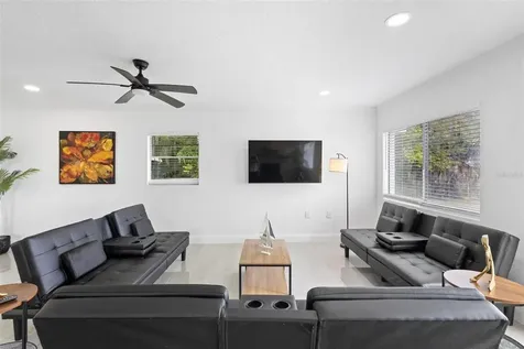 1824 Lake Street Oviedo FL 32765