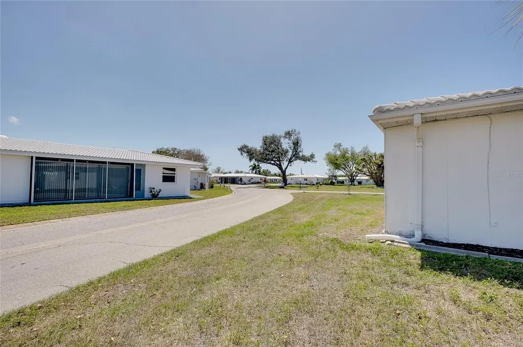 397 Circlewood Drive Venice FL 34293