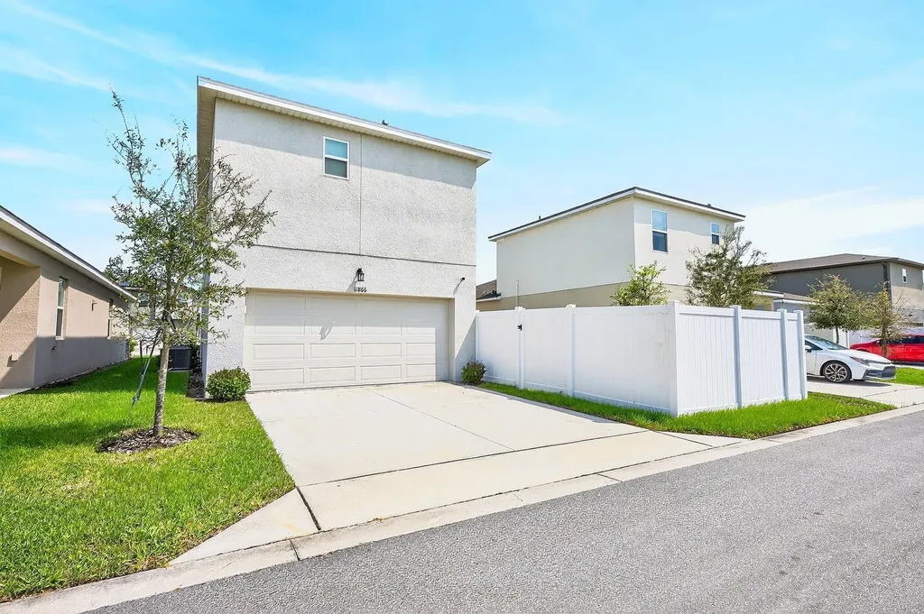 11866 Sunsail Avenue Orlando FL 32832