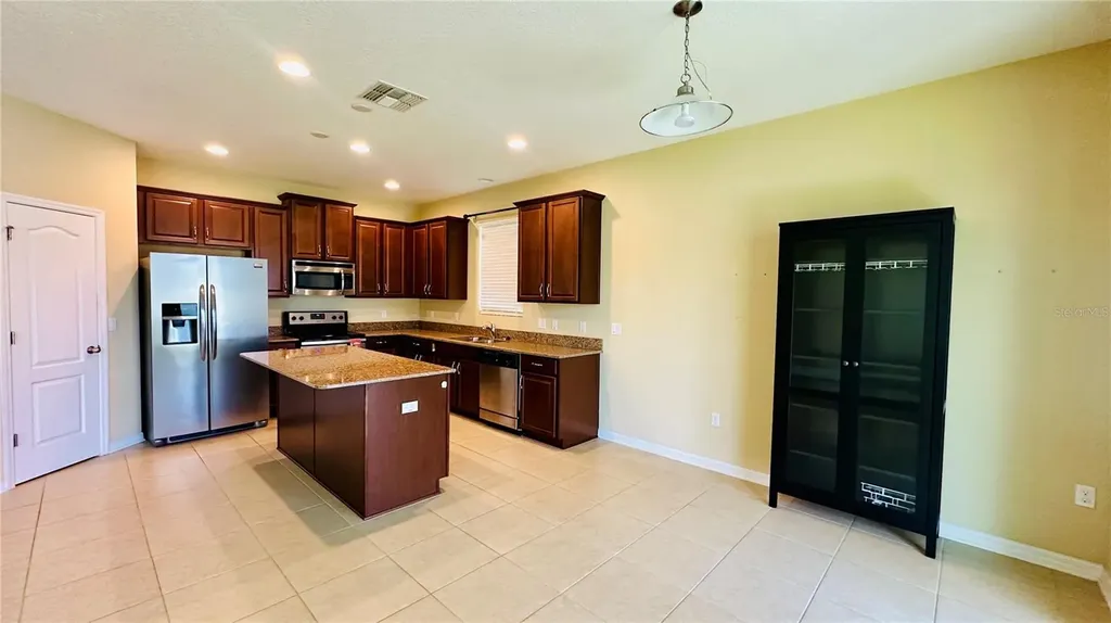 2568 Isabela Terrace Kissimmee FL 34743