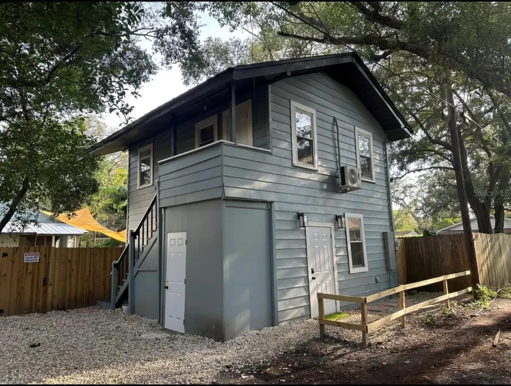115 W Plymouth Street Tampa FL 33603