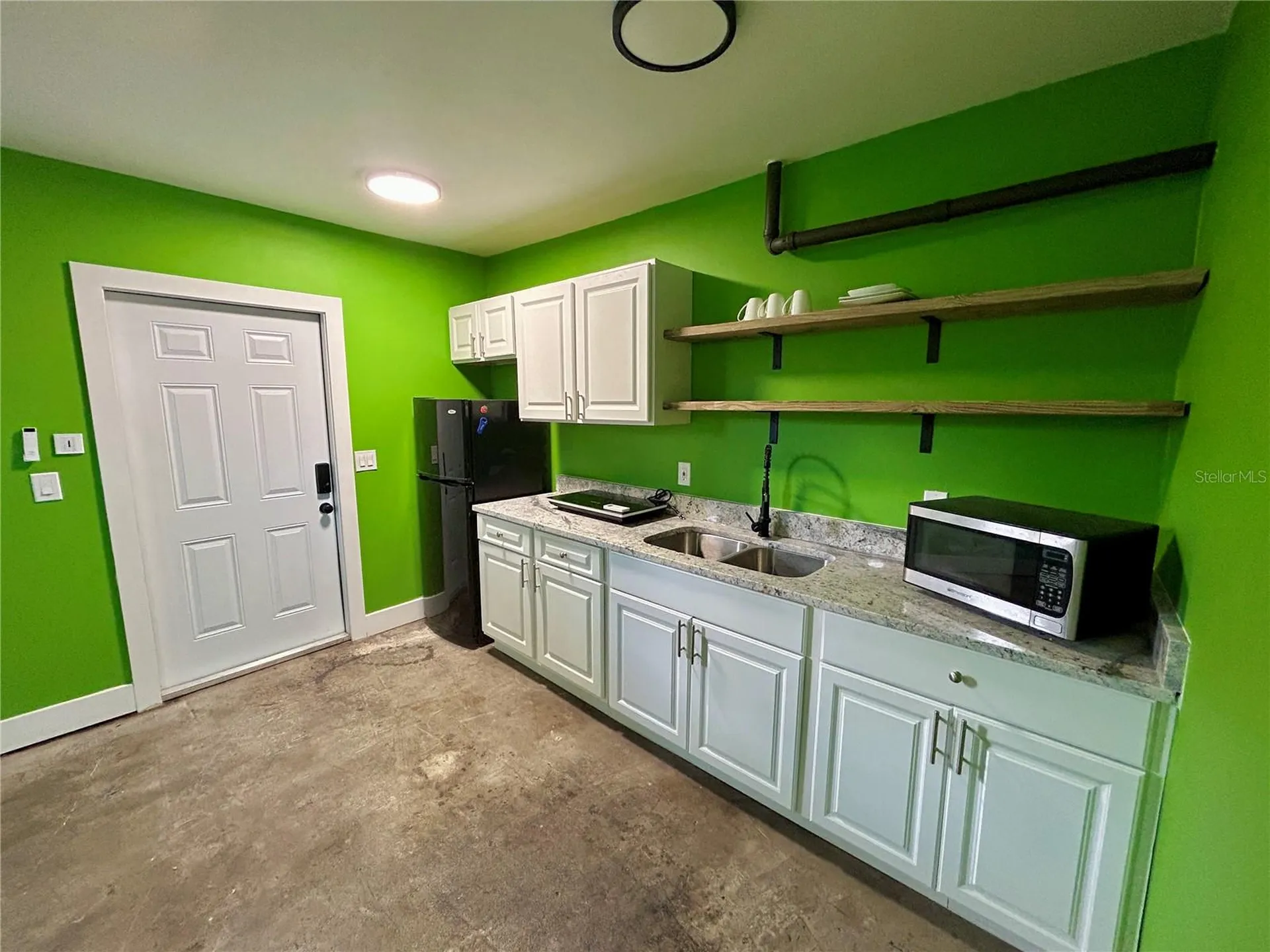 115 W Plymouth Street Tampa FL 33603