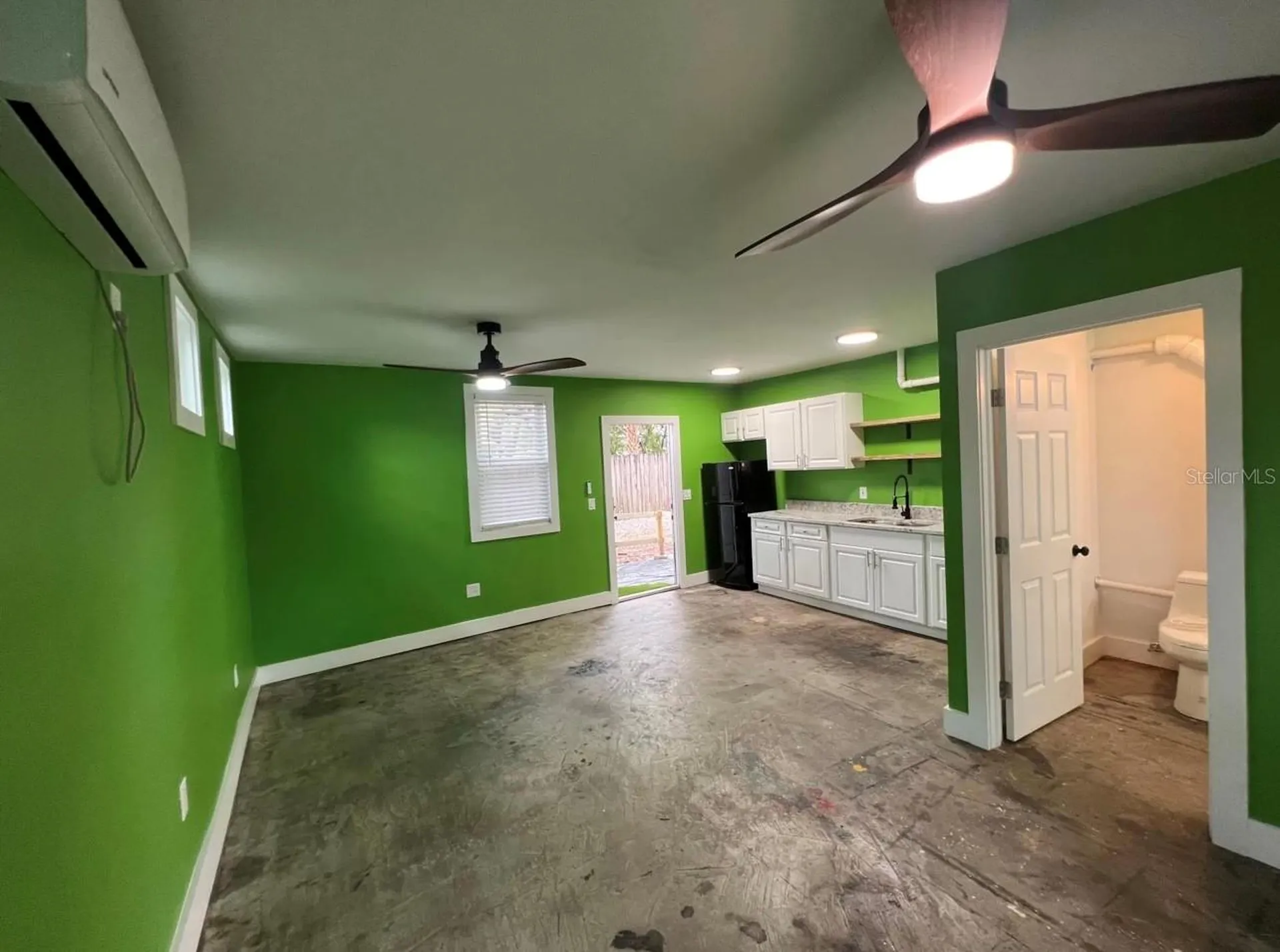 115 W Plymouth Street Tampa FL 33603