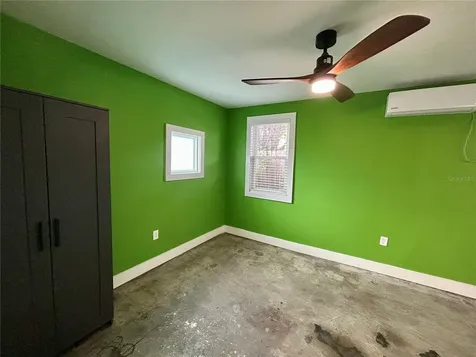 115 W Plymouth Street Tampa FL 33603
