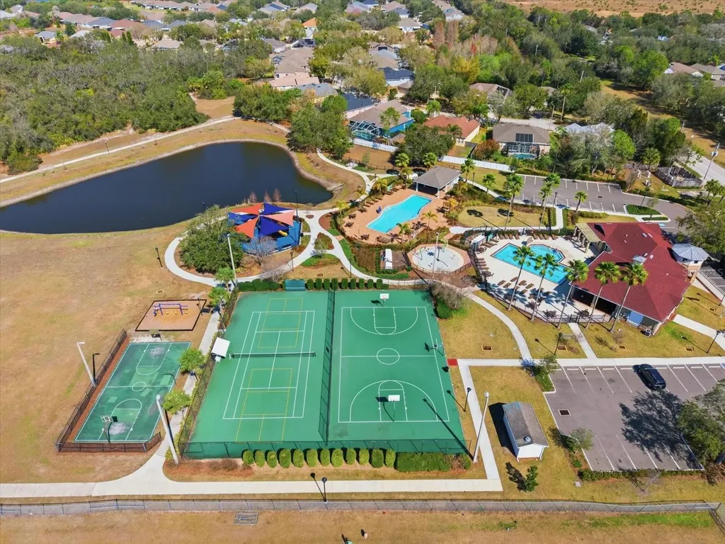 6808 Cambridge Park Drive Apollo Beach FL 33572