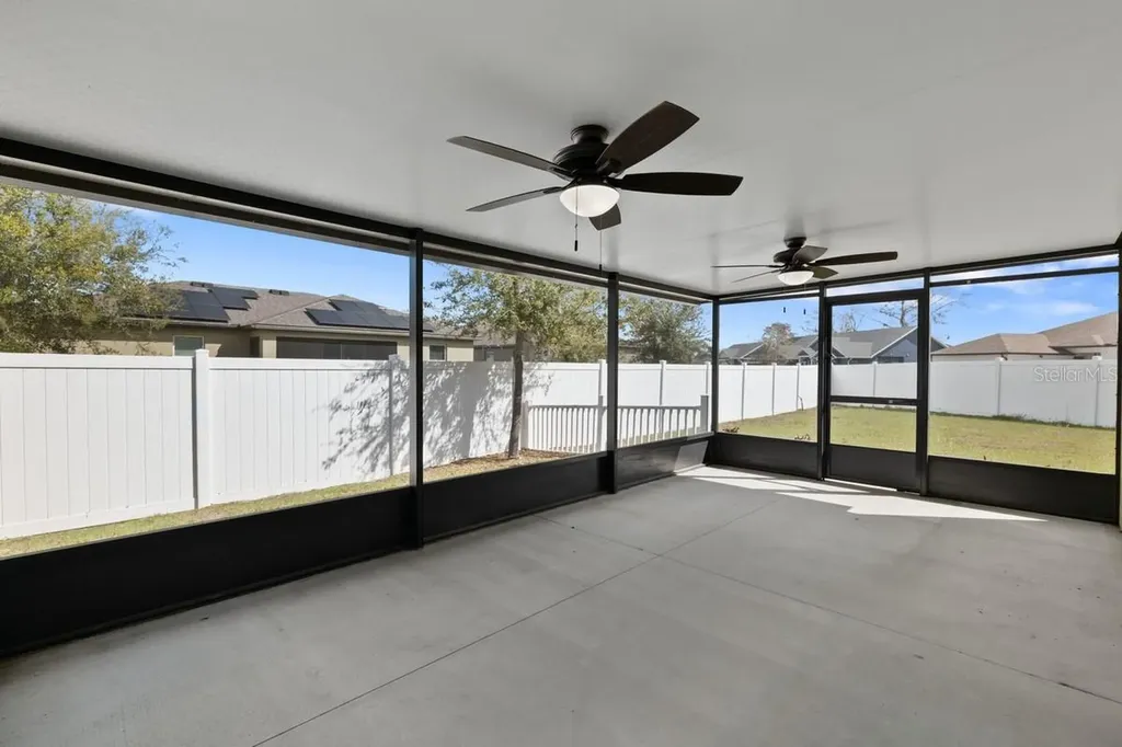 1136 Sea Pines Court Tavares FL 32778