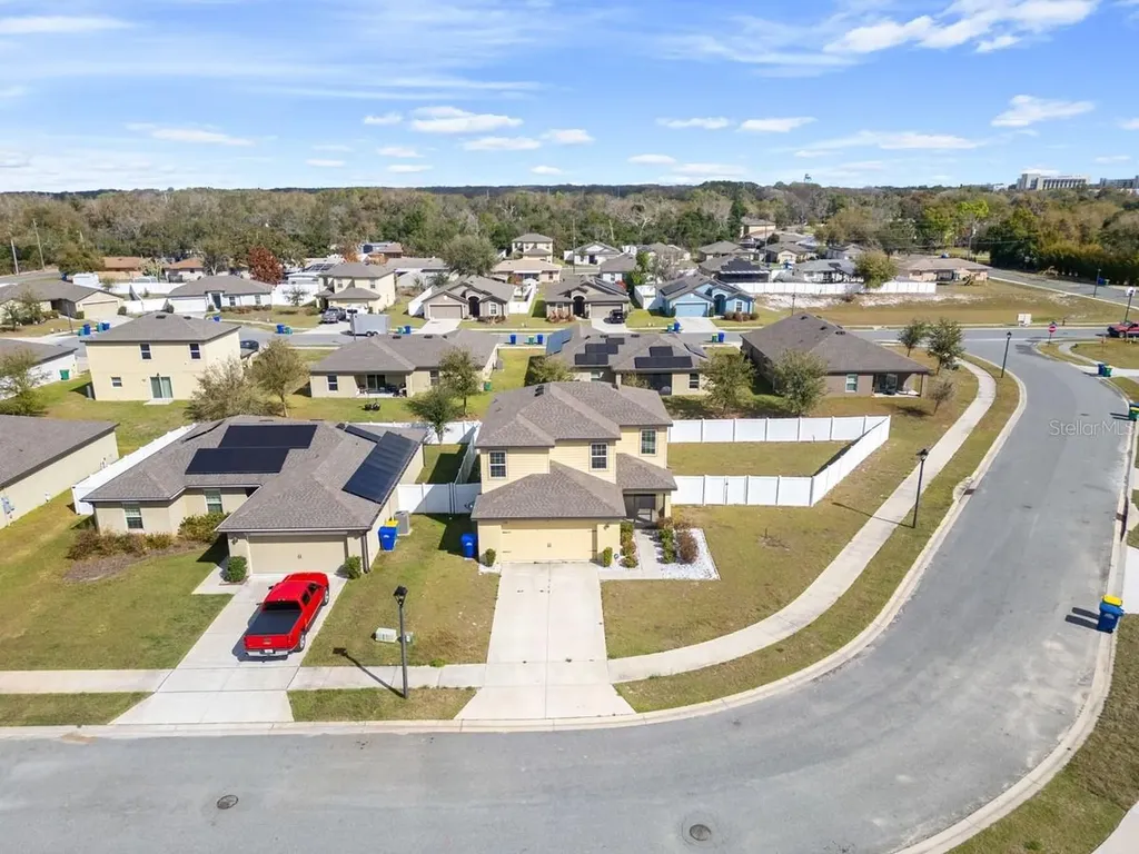 1136 Sea Pines Court Tavares FL 32778
