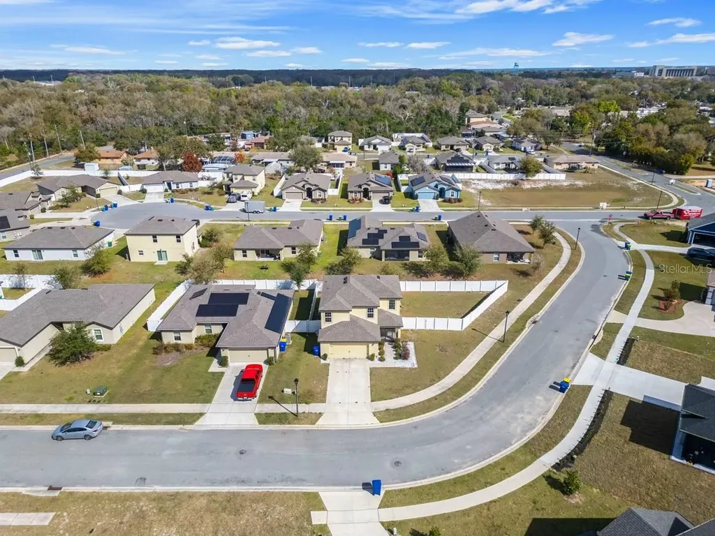1136 Sea Pines Court Tavares FL 32778