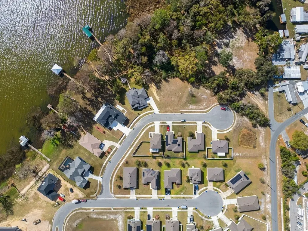 1136 Sea Pines Court Tavares FL 32778