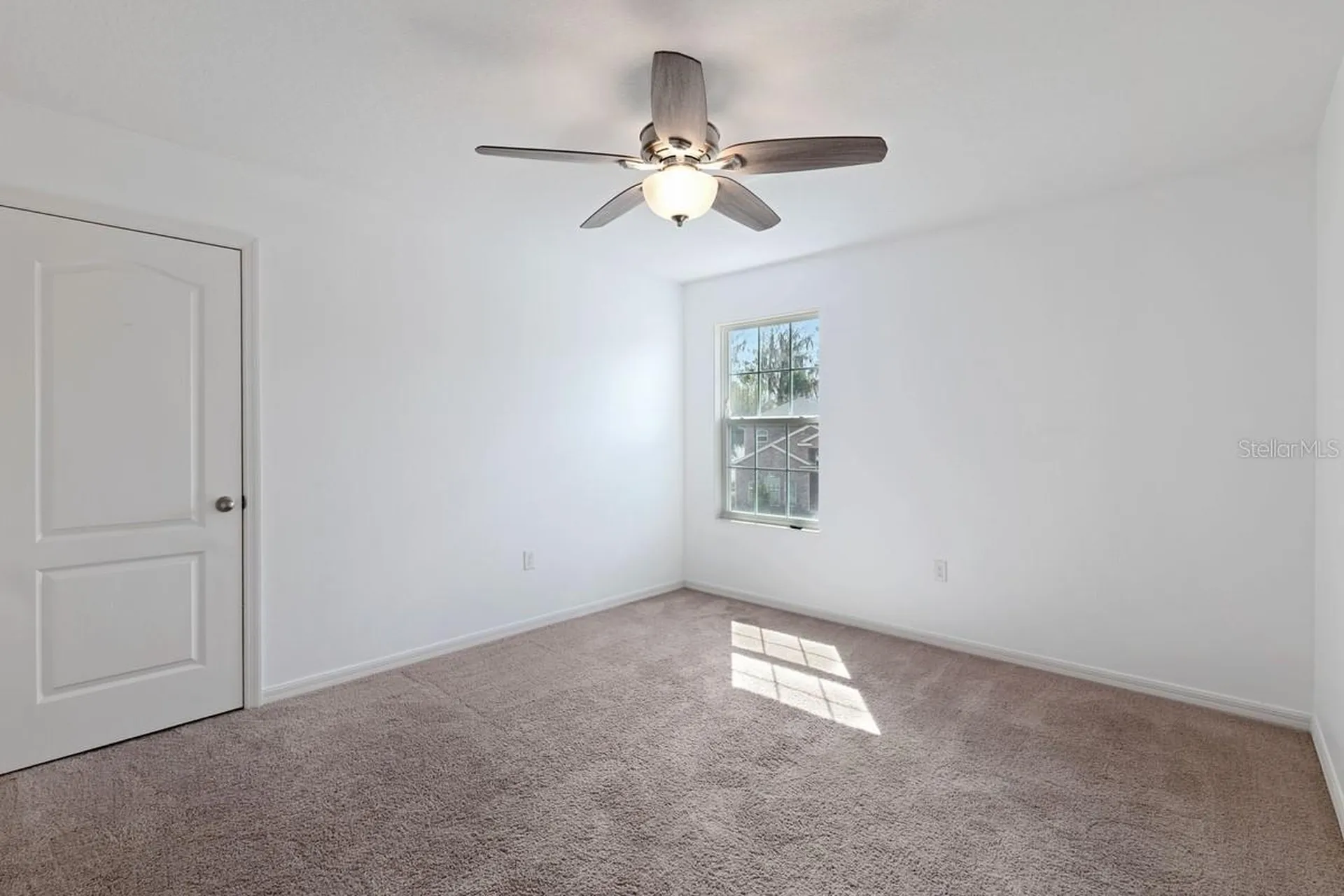 1136 Sea Pines Court Tavares FL 32778