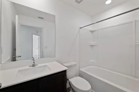 1136 Sea Pines Court Tavares FL 32778