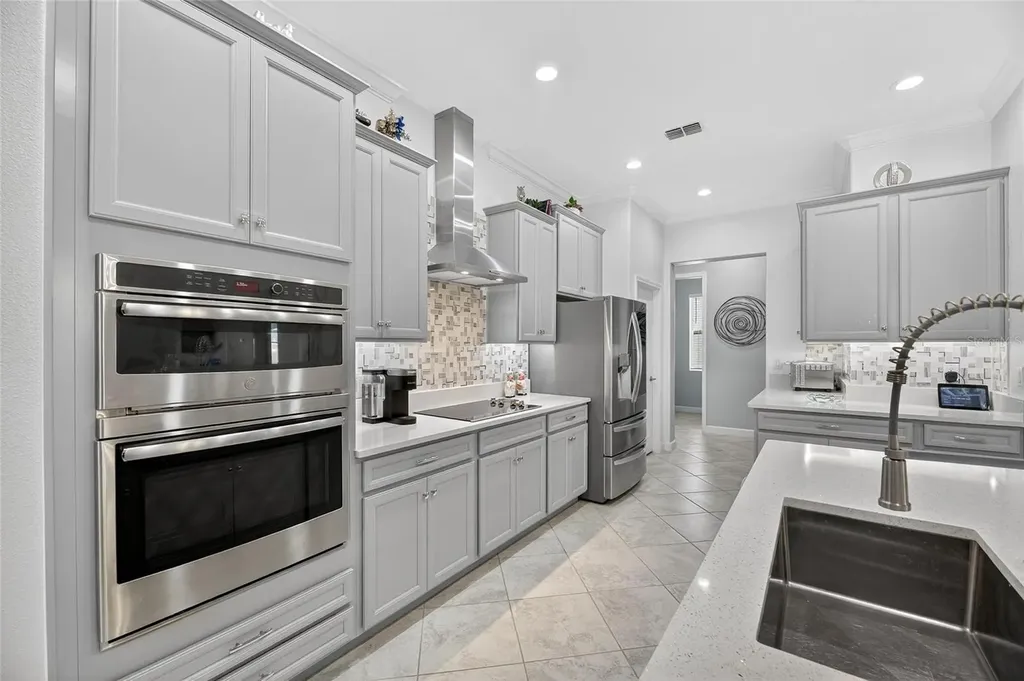 16805 Banner Shell Place Wimauma FL 33598
