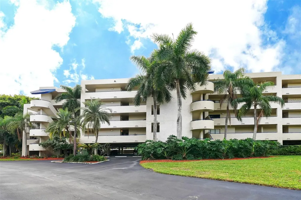 825 Osprey Avenue Sarasota FL 34236