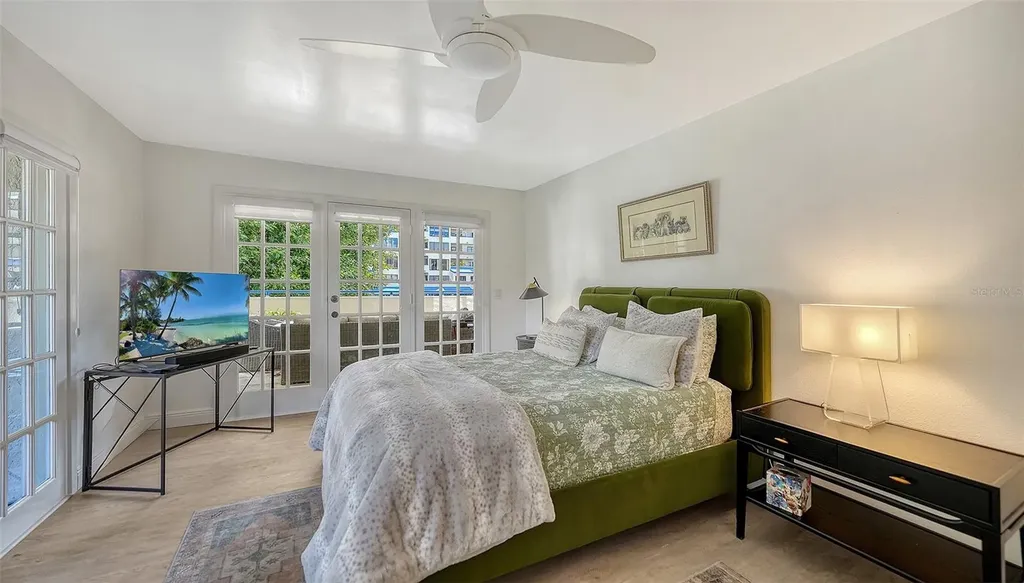 825 Osprey Avenue Sarasota FL 34236