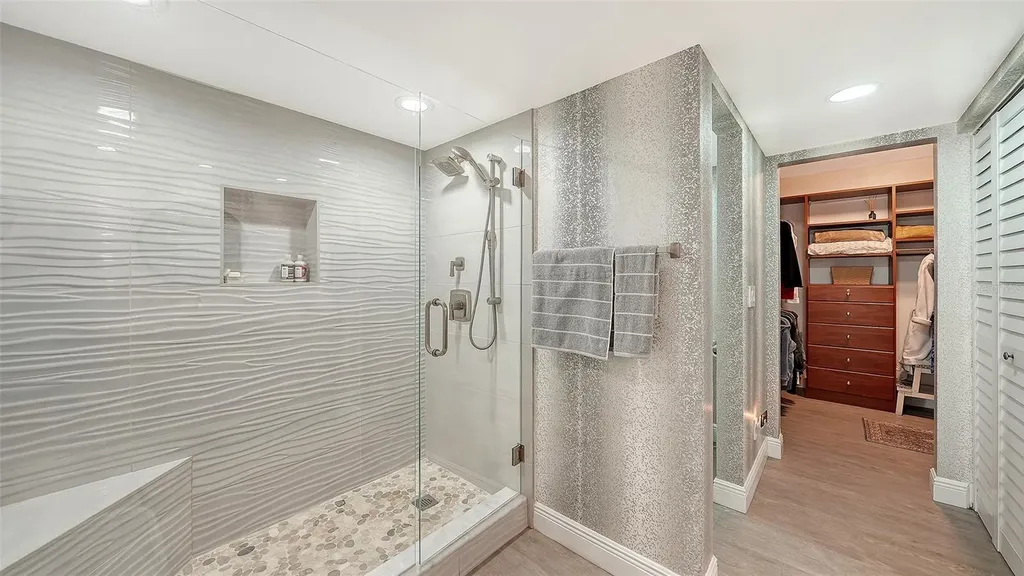 825 Osprey Avenue Sarasota FL 34236