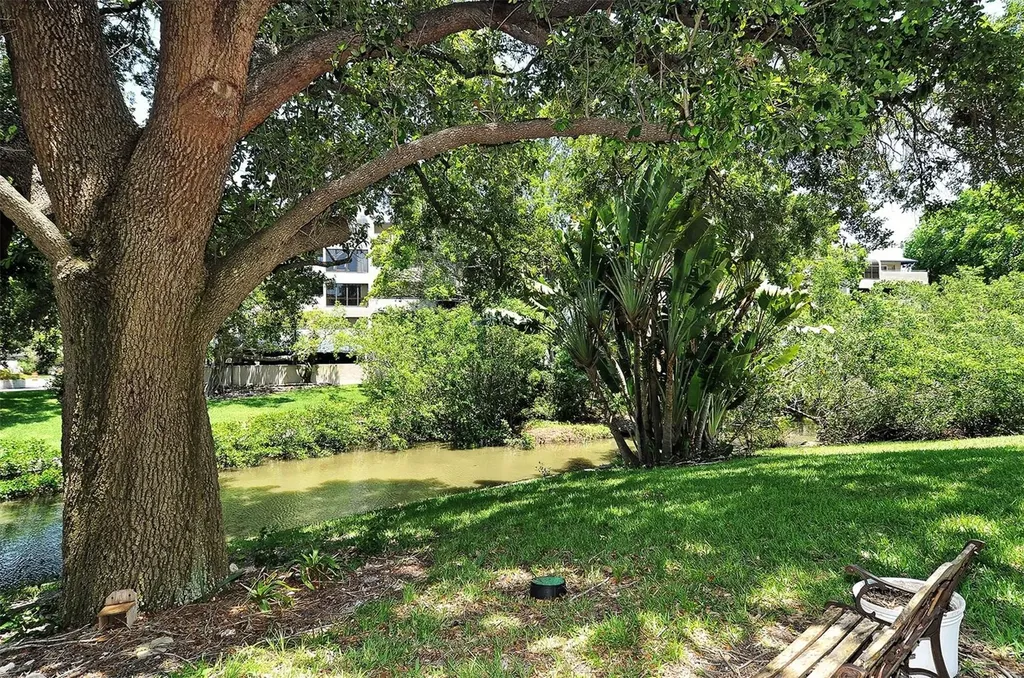 825 Osprey Avenue Sarasota FL 34236
