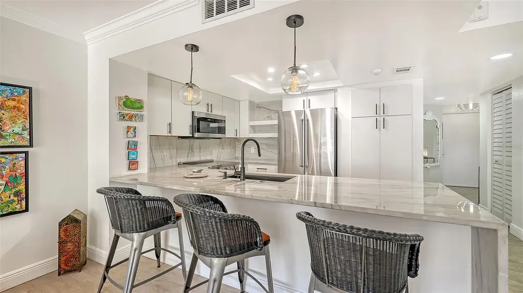 825 Osprey Avenue Sarasota FL 34236
