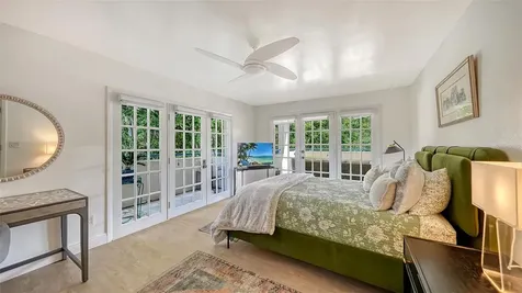 825 Osprey Avenue Sarasota FL 34236