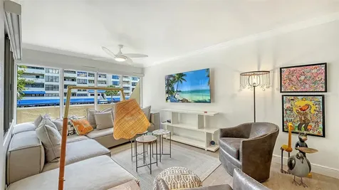 825 Osprey Avenue Sarasota FL 34236
