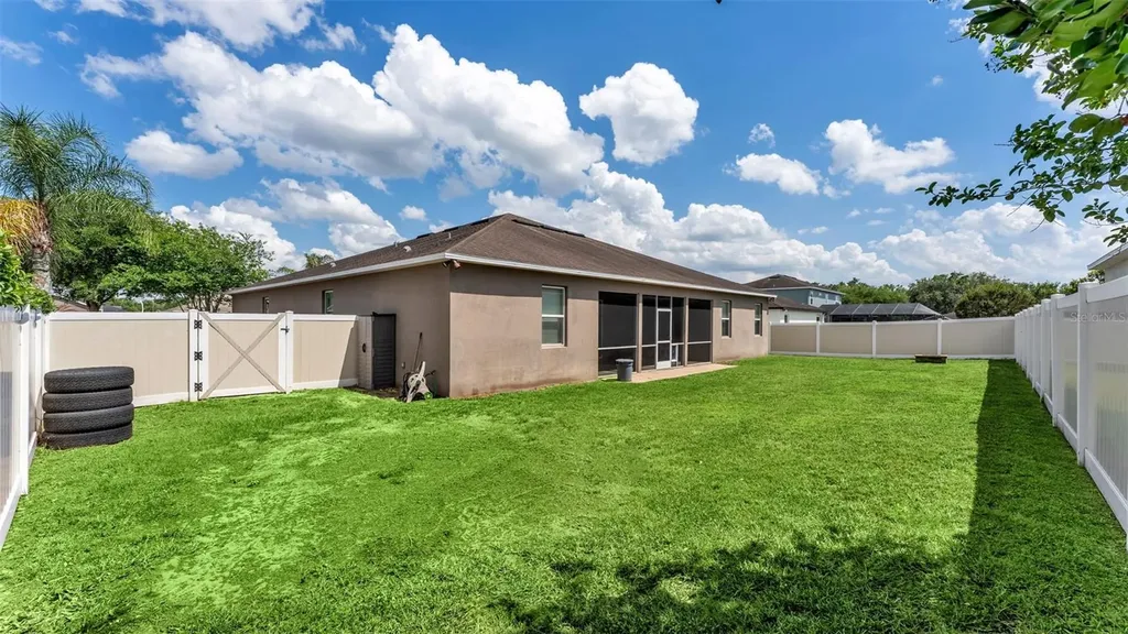 4105 Berkshire Loop Lakeland FL 33813