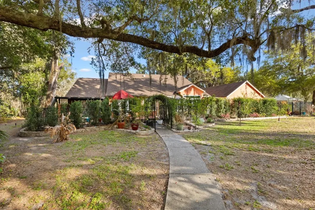 7 Hickory Head Hammock The Villages FL 32159
