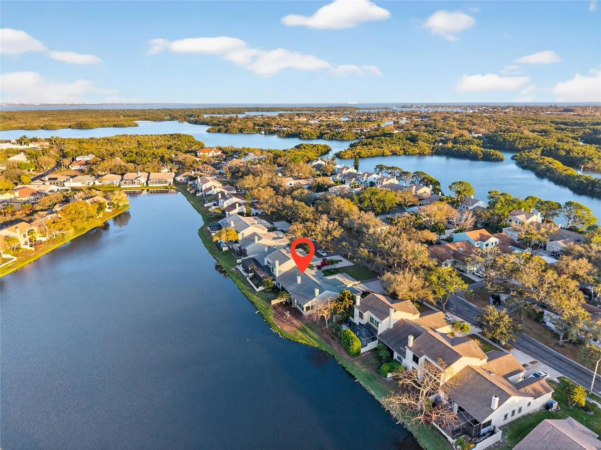 907 San Carlos Avenue NE St Petersburg FL 33702