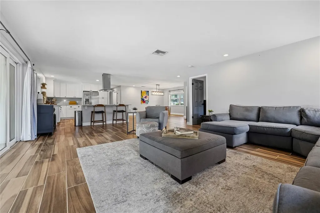 8572 Shady Glen Drive Orlando FL 32819