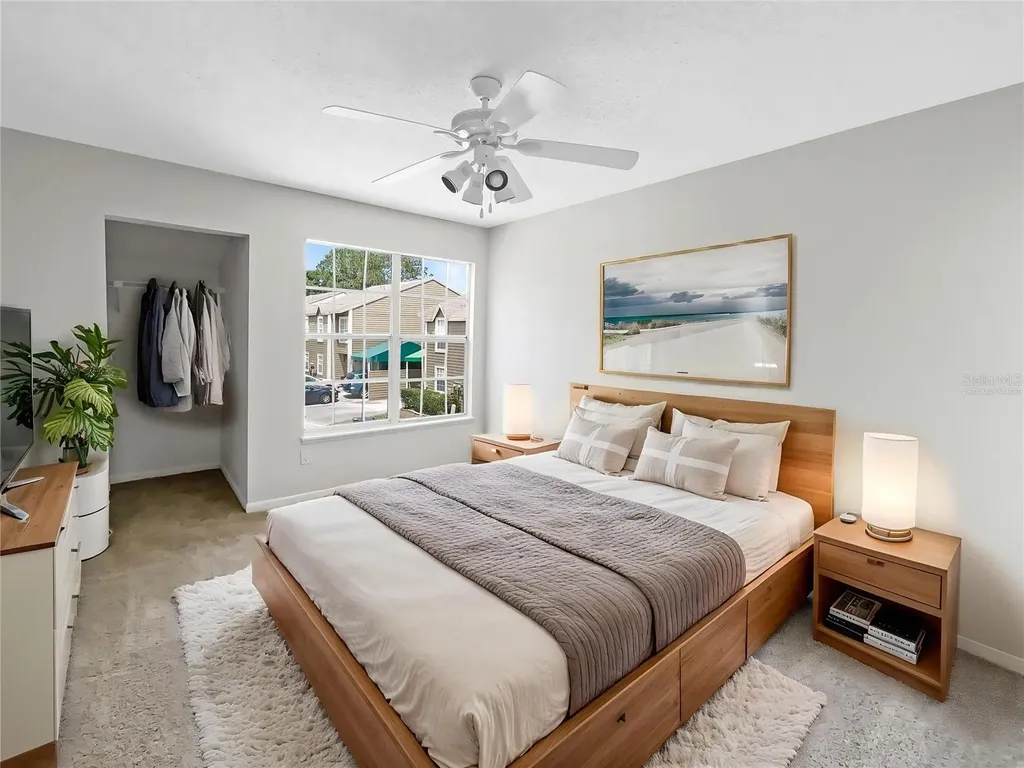 6902 Lakeview Court Tampa FL 33634