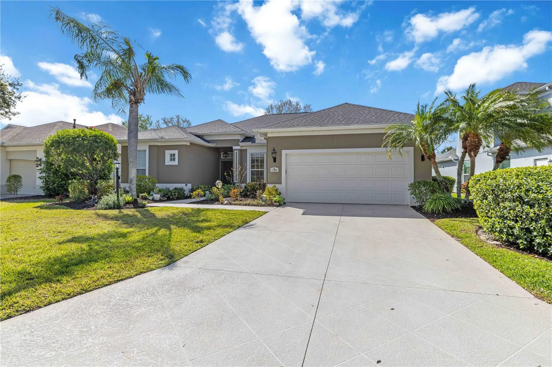 7707 Ashley Circle Bradenton FL 34201
