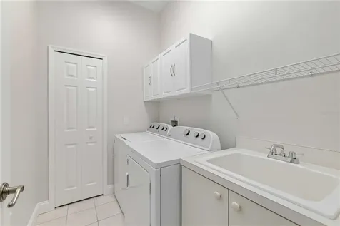 7707 Ashley Circle Bradenton FL 34201