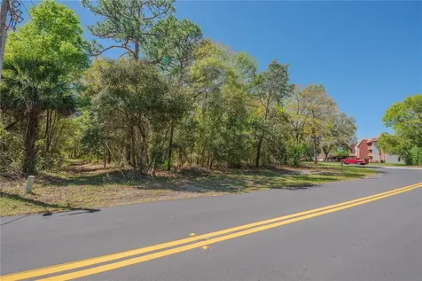 1 Pine Street Homosassa FL 34446