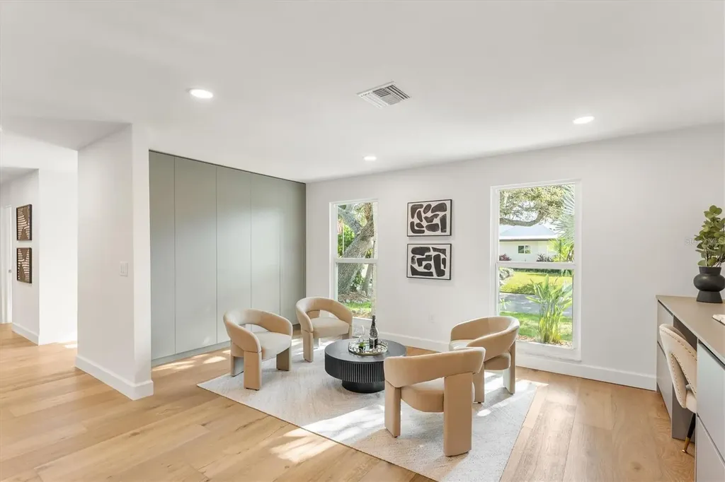 700 Tropical Circle Sarasota FL 34242