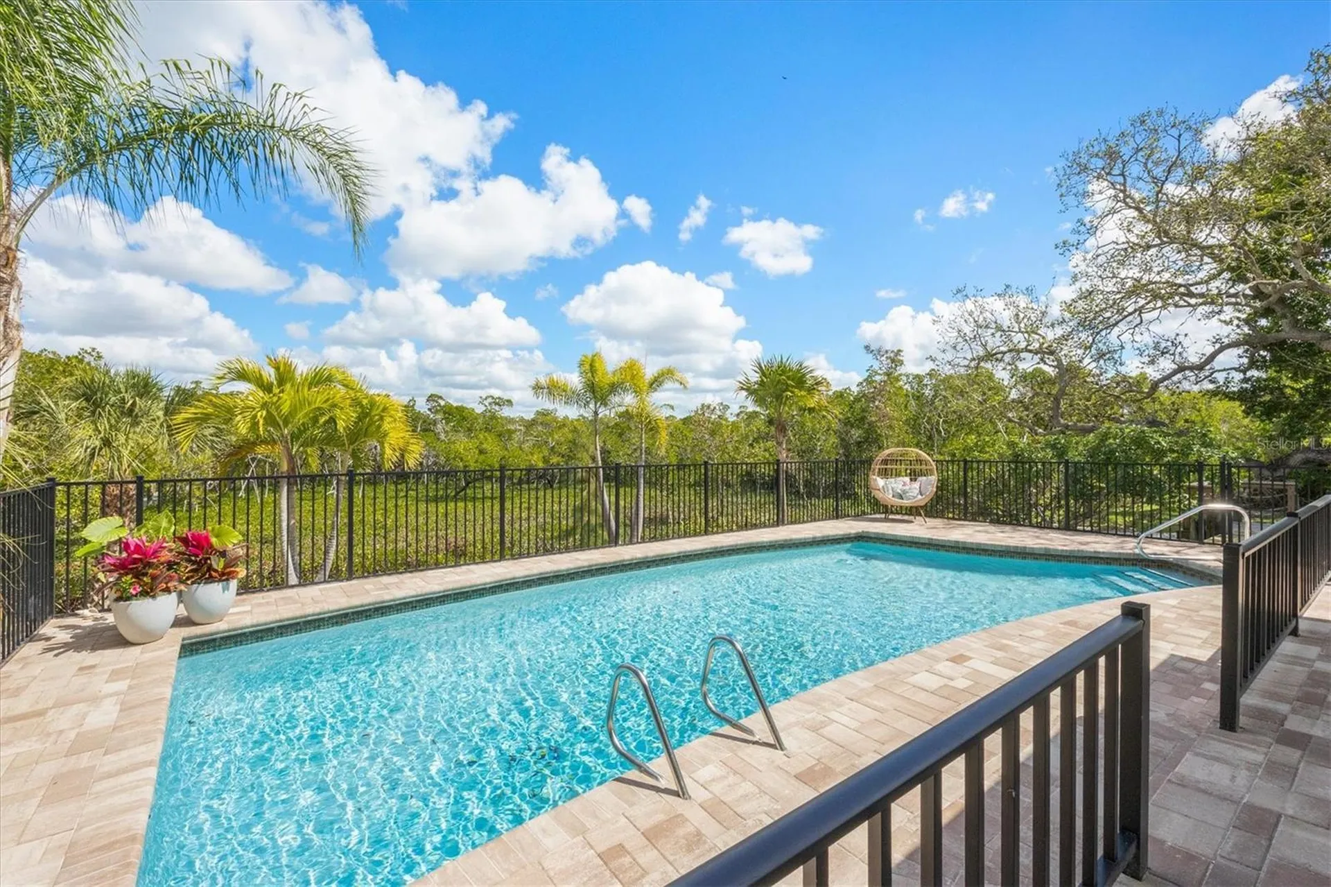 700 Tropical Circle Sarasota FL 34242