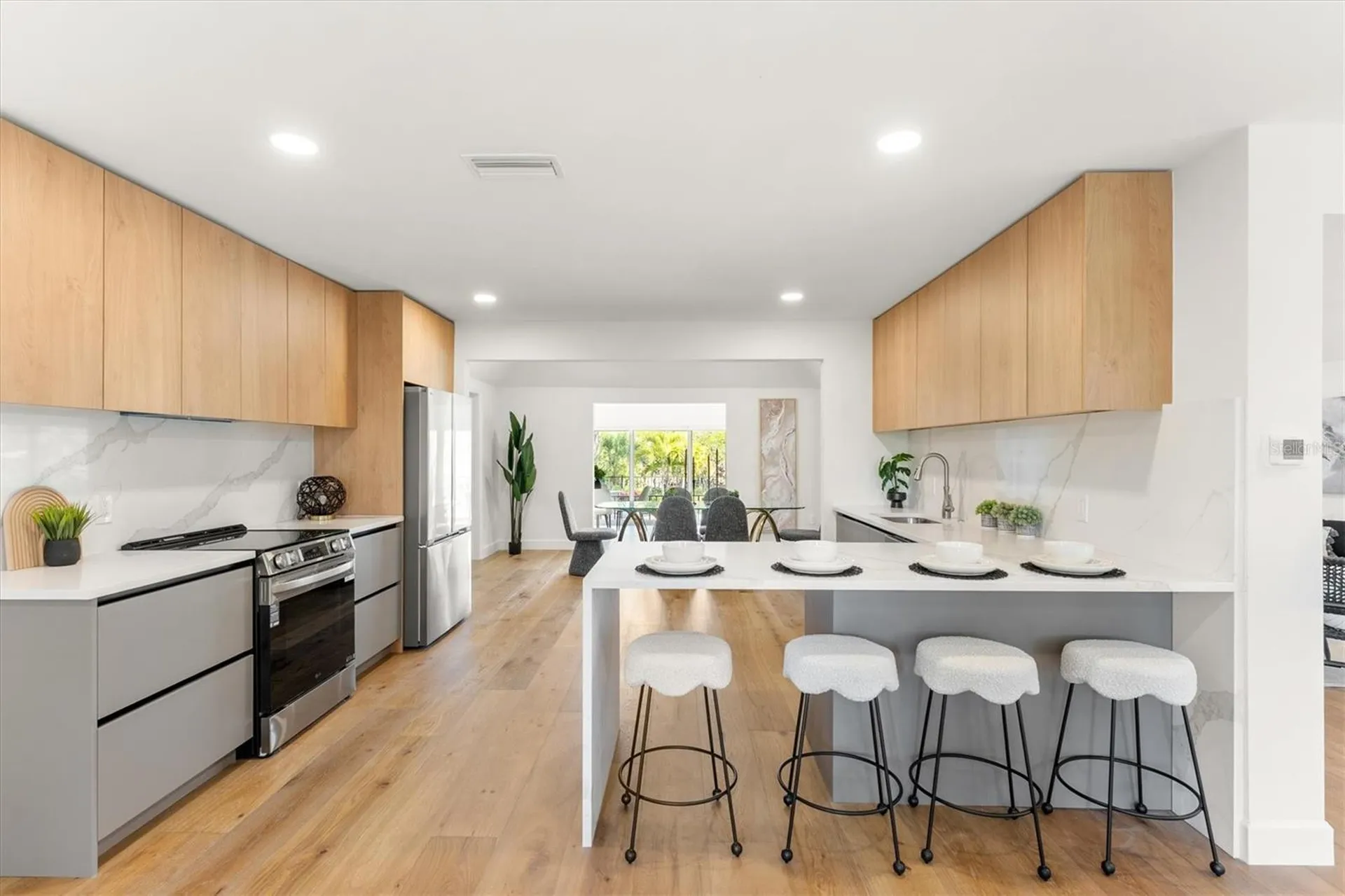 700 Tropical Circle Sarasota FL 34242
