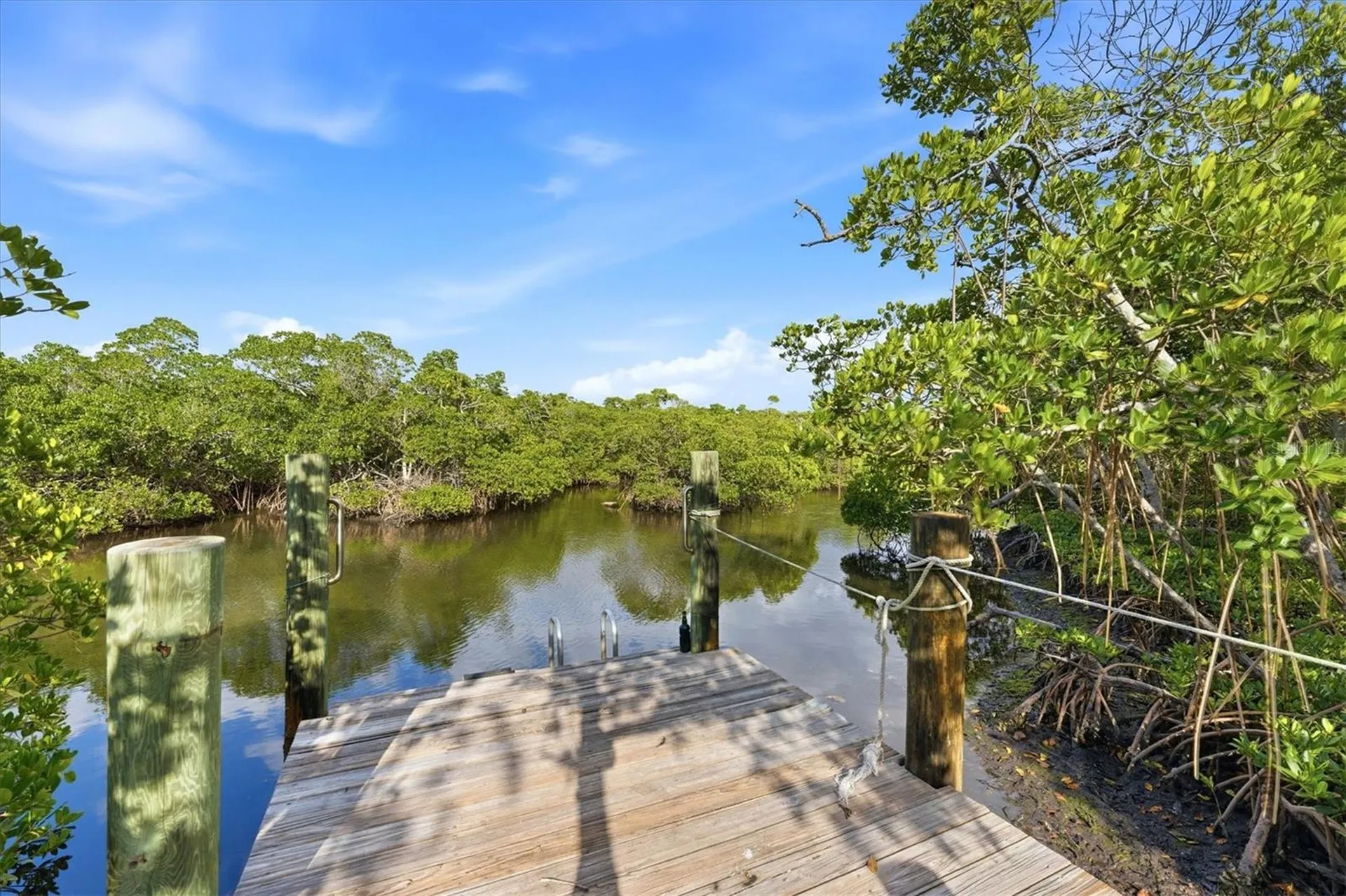 700 Tropical Circle Sarasota FL 34242