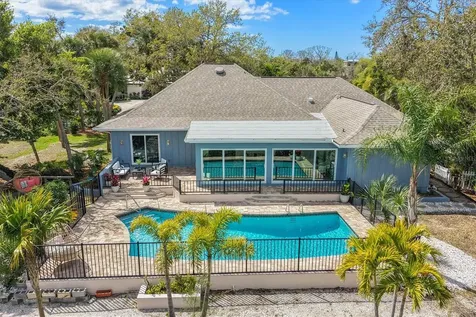 700 Tropical Circle Sarasota FL 34242