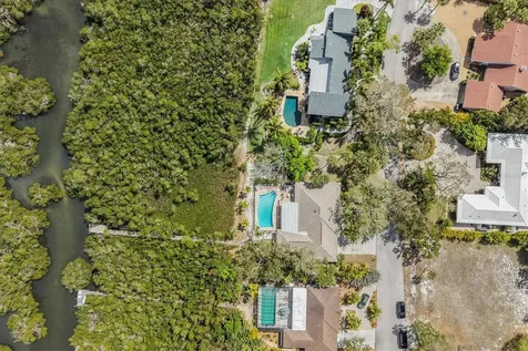 700 Tropical Circle Sarasota FL 34242